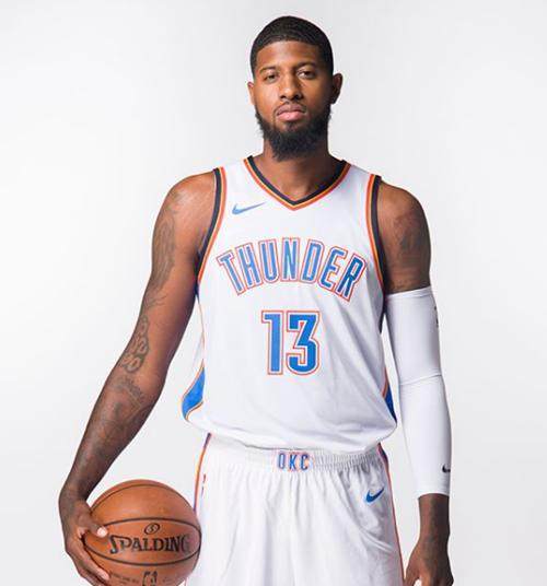 《中国田径70年》系列人物之李艳凤：“三十而立”的铁饼女王