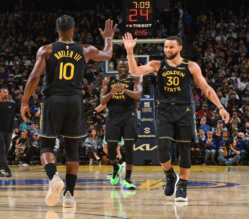 英超半场：B费破门，贝勒加德建功，狼队1-1曼联