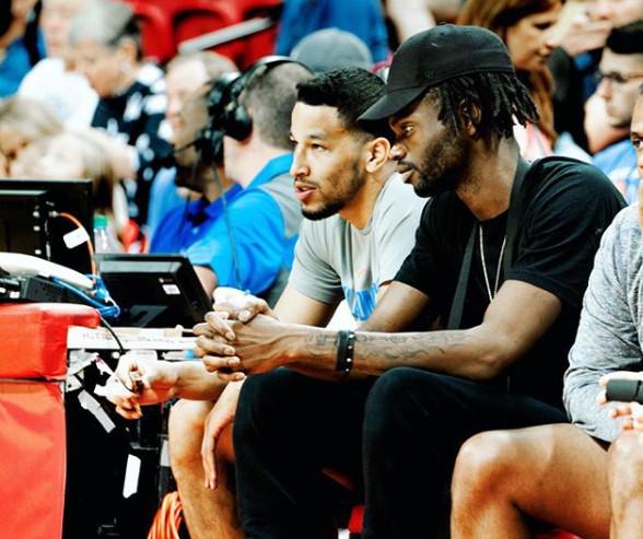 雷霆队爆冷负于黄蜂队，1个24场连胜和1个45场连胜纪录终结