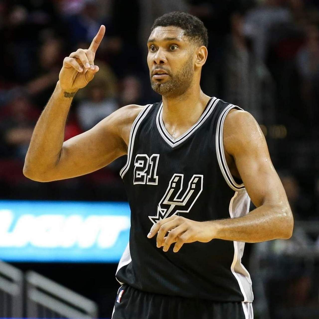 曝曼联愿1亿签安德森，不惜代价与曼城抢人！拉爵力挺阿莫林加速重建