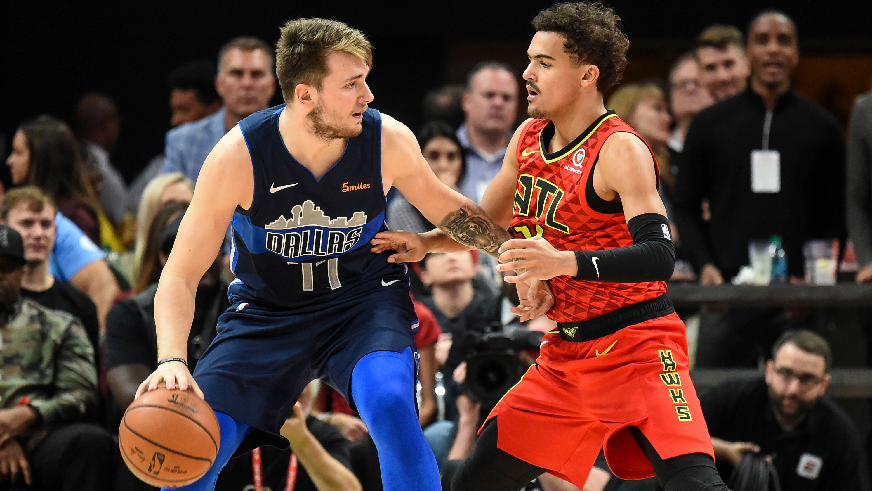 凯文·杜兰特与火箭队惨遭国王队冷嘲热讽，士气受挫难掩失利阴影