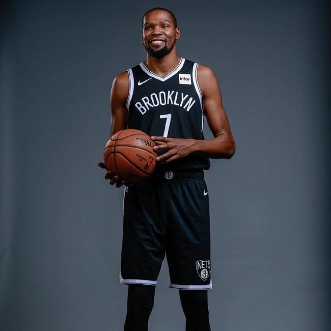 2019 历史纪录：该赛季全联盟共击出 6776 支本垒打，打破历史单季总和