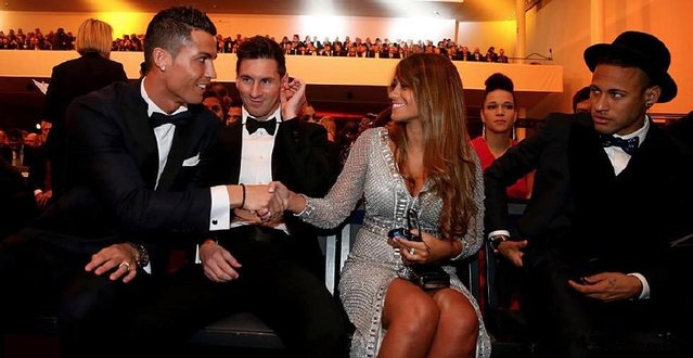 26个代言！孙颖莎再添新商务，人气成就双高，国乒招牌巨星