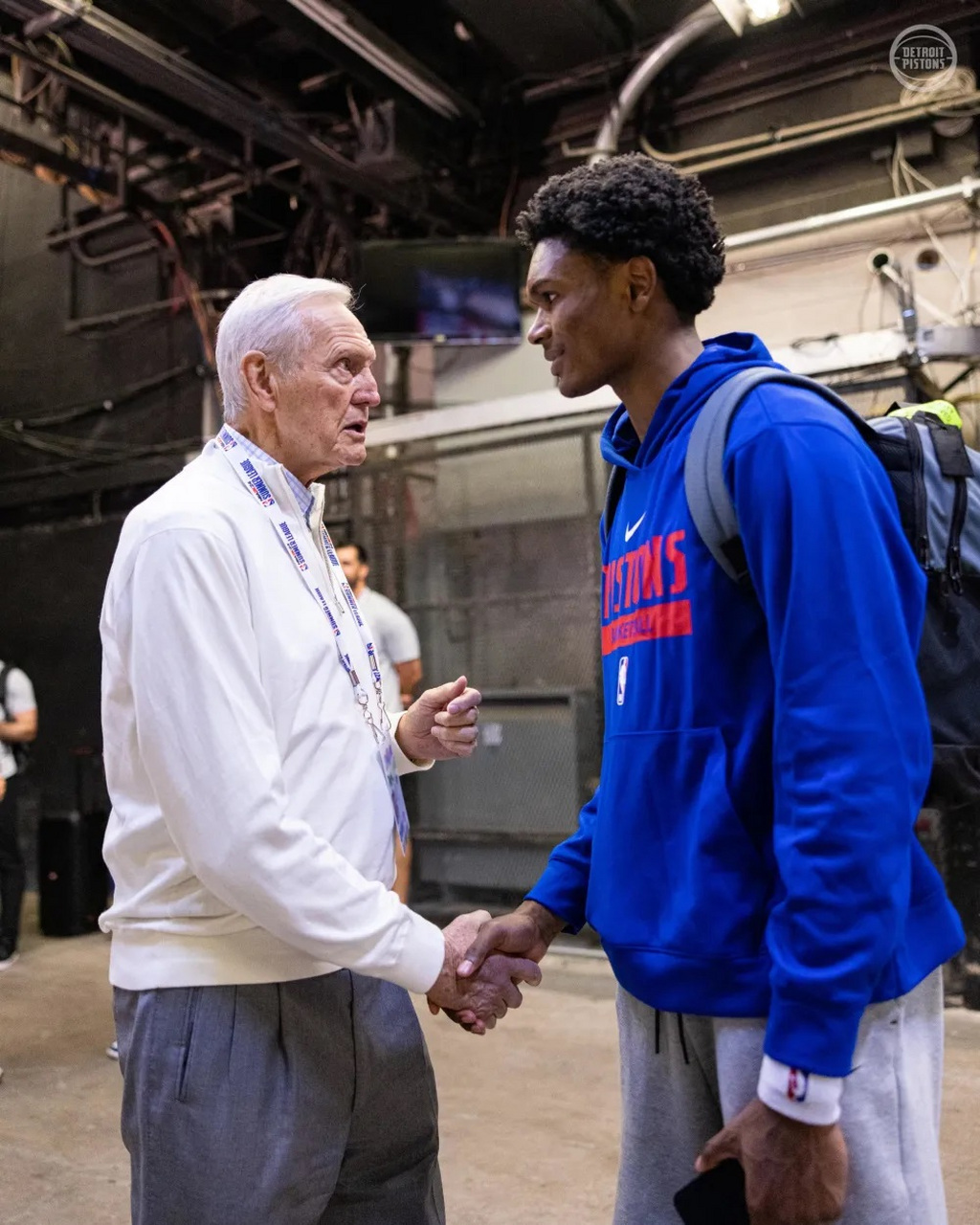 世体：球员身边人士称坎塞洛将加盟巴萨