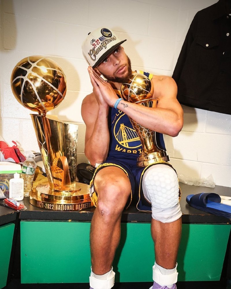 纽约洋基队宣布退役唐·马丁利（Don Mattingly）的 23 号球衣，致敬永远的队长